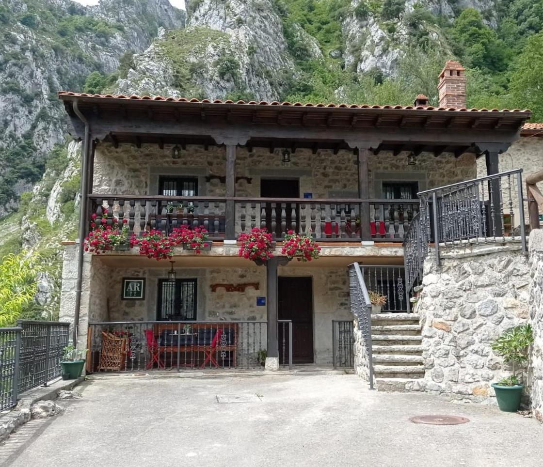 El Portal Del Abuelo Apartamento Arenas De Cabrales Exterior foto