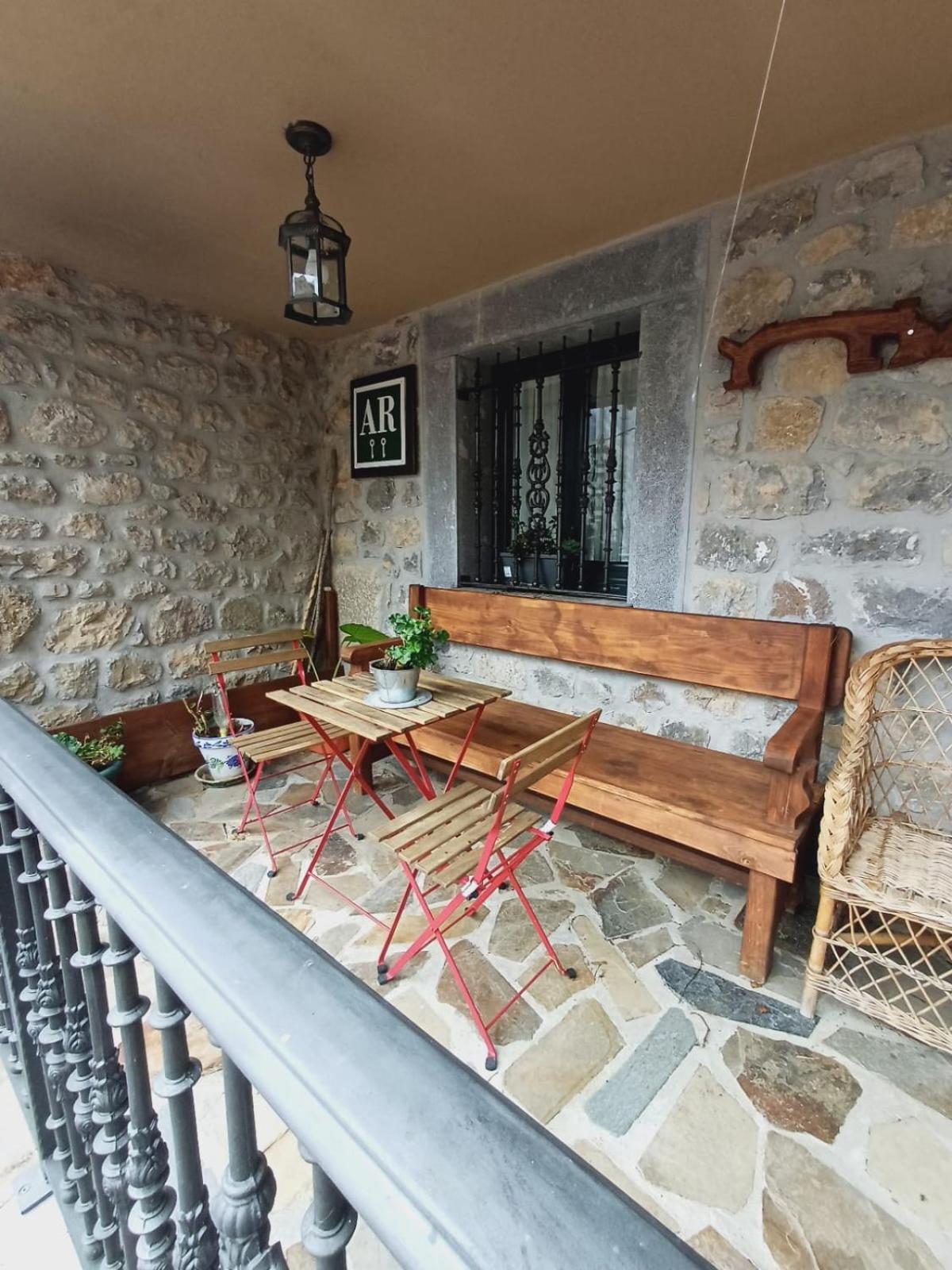 El Portal Del Abuelo Apartamento Arenas De Cabrales Exterior foto
