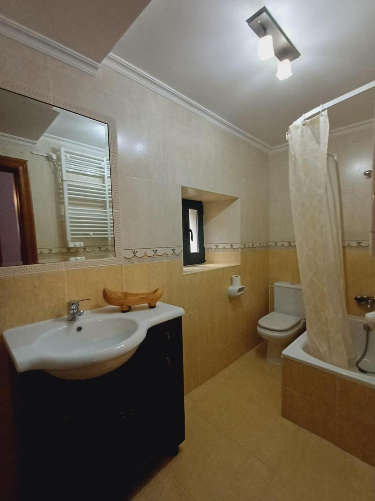El Portal Del Abuelo Apartamento Arenas De Cabrales Exterior foto