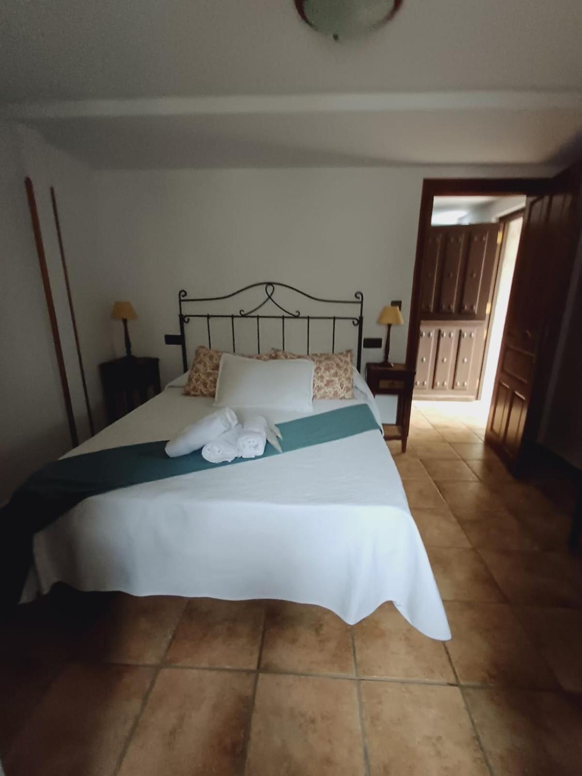 El Portal Del Abuelo Apartamento Arenas De Cabrales Exterior foto